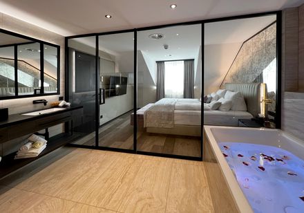 Modern hotel room with bathtub